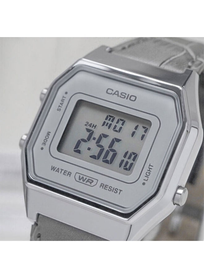 كاسيو Vintage Digital Women’s Watch LA680WEL-8A2, 33.5mm Silver Dial, Grey Leather Strap, Resin Case, 30 m WR - Image 4