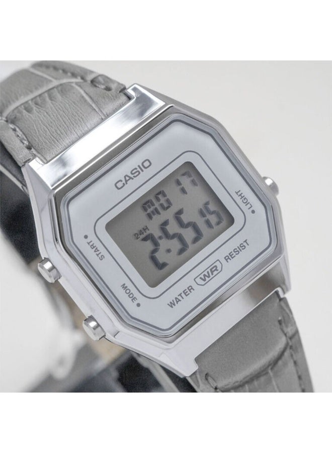 كاسيو Vintage Digital Women’s Watch LA680WEL-8A2, 33.5mm Silver Dial, Grey Leather Strap, Resin Case, 30 m WR - Image 5
