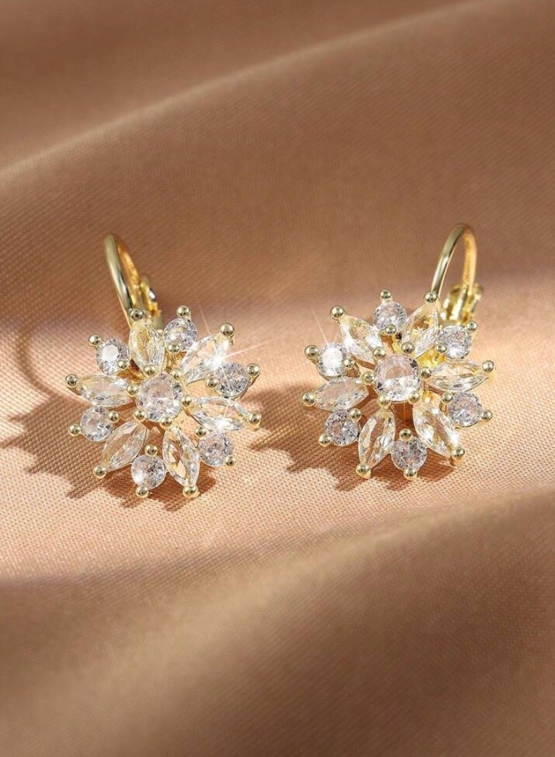 إيكوال حلق اذن نسائي من الاستانلس ستيل أنيق مطلي باللون الذهبي ومرصع بالزركون - Image 2