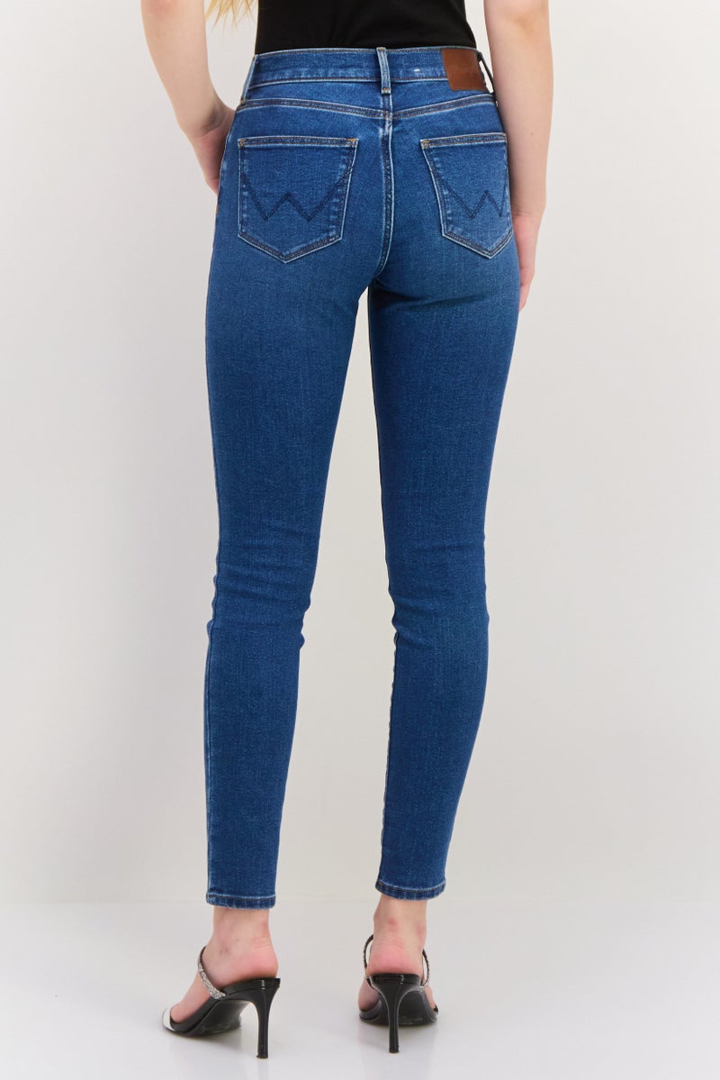 Wrangler Women Perfect Fit Washed Stretchable Jeans, Blue - Image 4