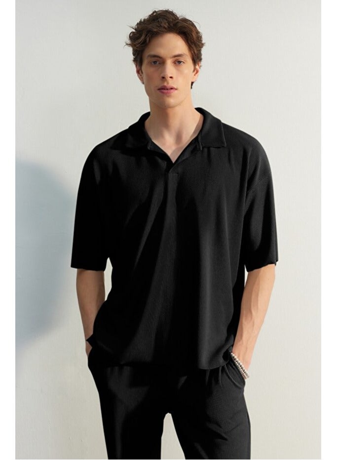 trendyol Limited Edition Black Oversize/Wide Fit Textured Anti-Wrinkle Polo Neck T-Shirt TMNSS23PO00020 - Image 1