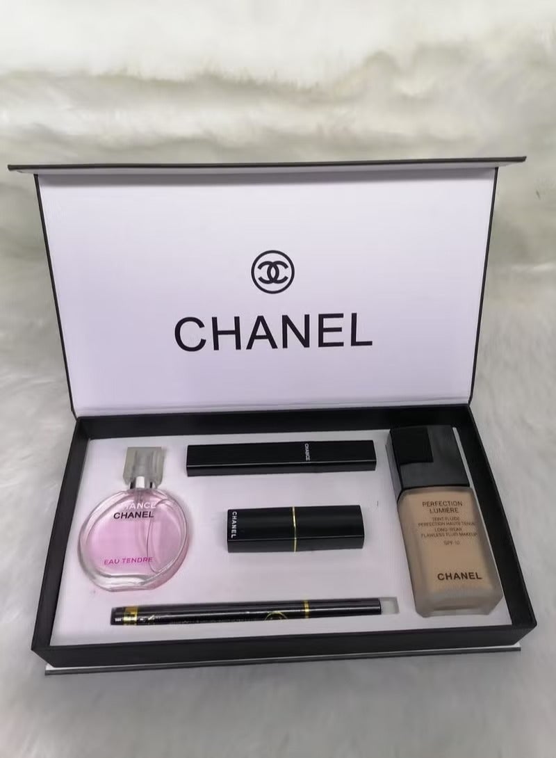 Chanel 5 Piece Set