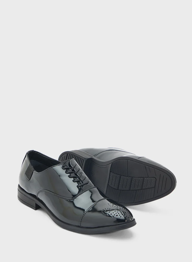 Robert Wood Brogue Design Patent Oxford Lace Ups