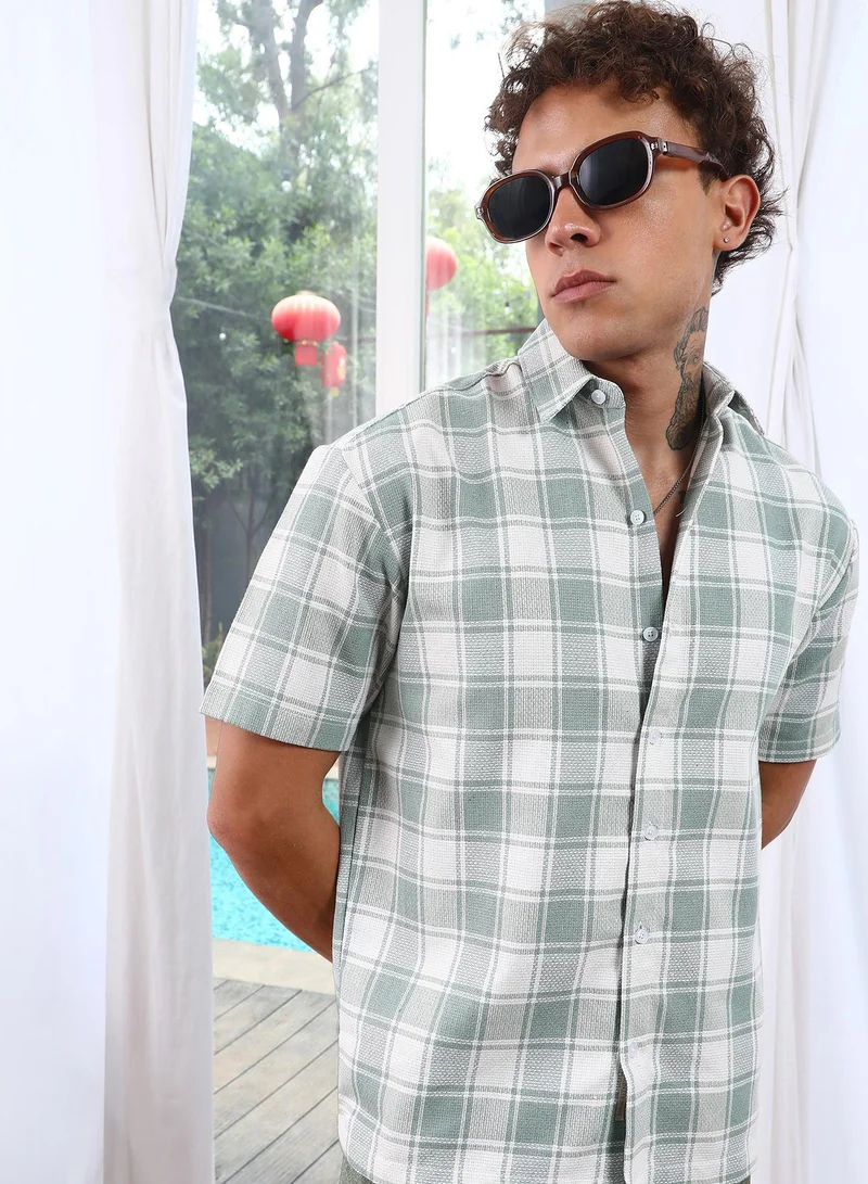Campus Sutra Men's Sage Green & Powder White Buffalo Check Shirt
