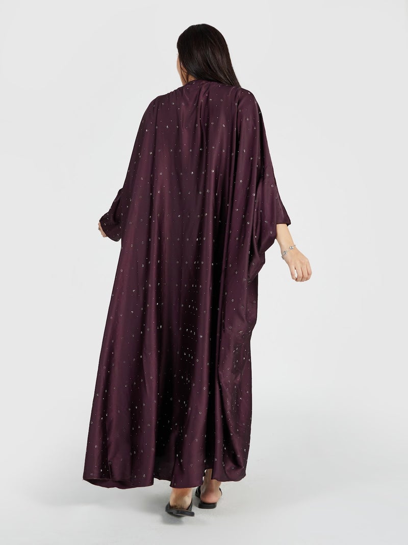 Reem Abayas عباءة نسائية بلون البرقوق الأرجواني مزينة بالكريستالات - تصميم ناعم ومحتشم - Image 4