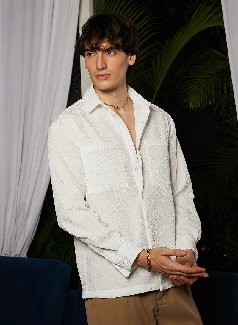 Campus Sutra Campus Sutra Men's Ivory White Foliage-Tactile Shacket For Casual Wear | Spread Collar | Long Sleeve | Button Closure | Overshirt/Shacket Crafted With Comfort Fit For Everyday Wear