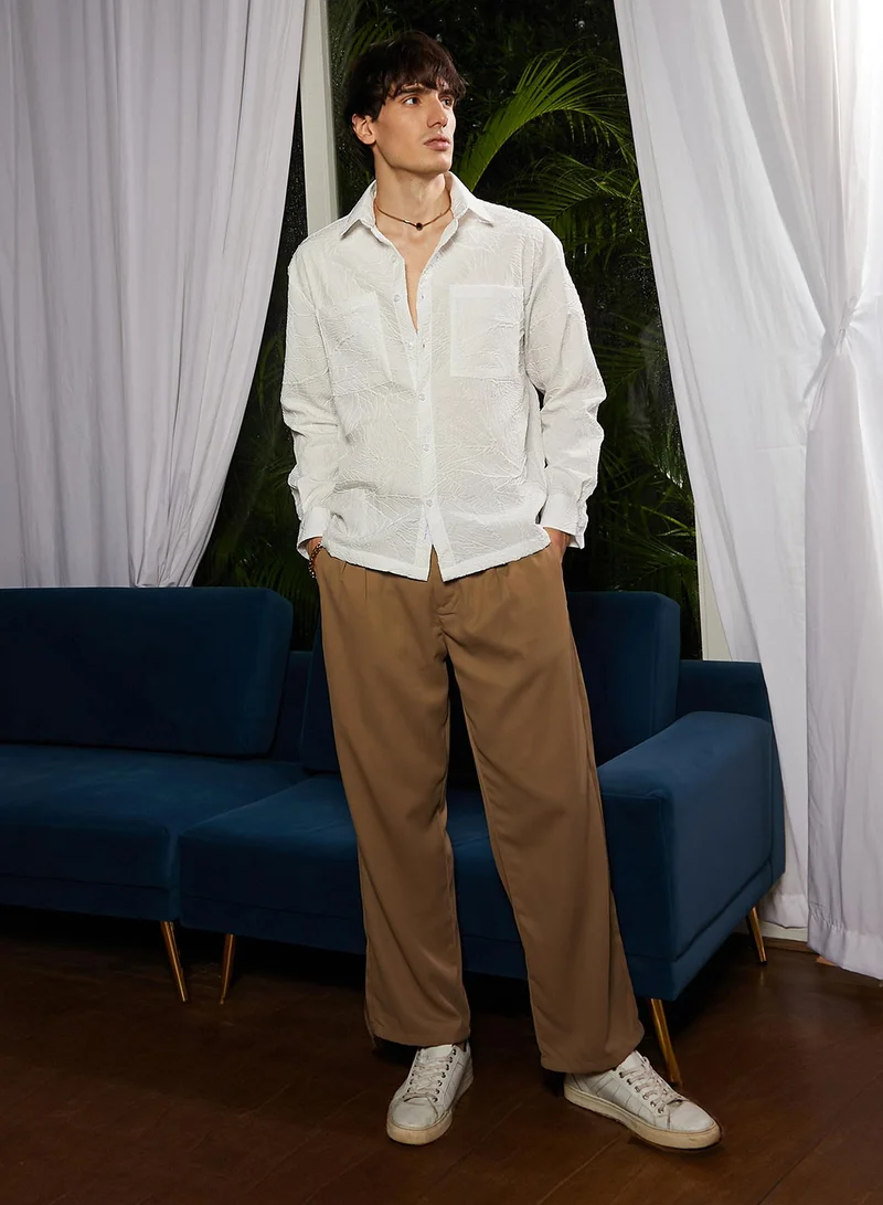Campus Sutra Campus Sutra Men's Ivory White Foliage-Tactile Shacket For Casual Wear | Spread Collar | Long Sleeve | Button Closure | Overshirt/Shacket Crafted With Comfort Fit For Everyday Wear