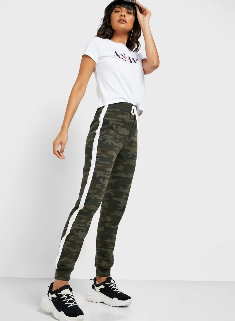 FOREVER 21 Side Stripe Detail Camouflage Pants
