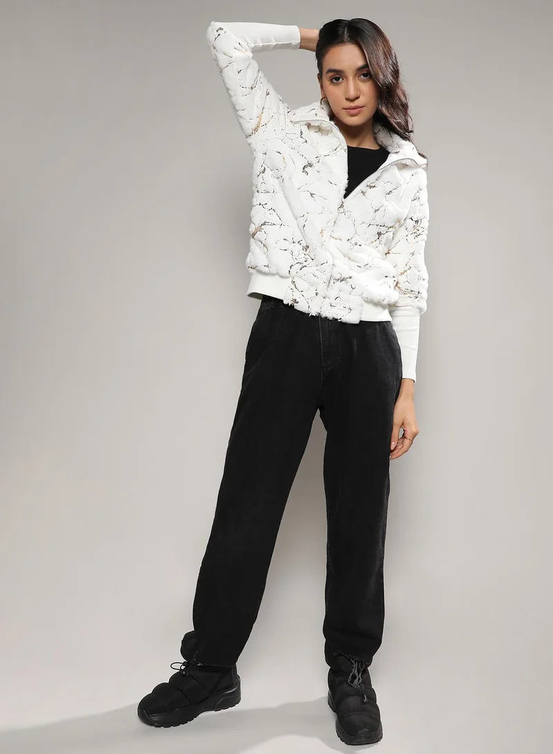 Campus Sutra Women's Chalk White Metallic Veined Faux Fur Jacket