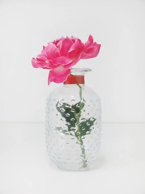 ميسي Anthracite Glass Vase with Copper Neck (15 Cm)