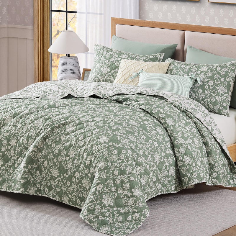 BLOOMHAVEN Quilt Set Queen Size, Green Floral Quilt Sets, Reversible Bedspread Lightweight and Breathable for All Seasons, Soft Quilted Bedspread with 2 Pillow Shams - Image 2
