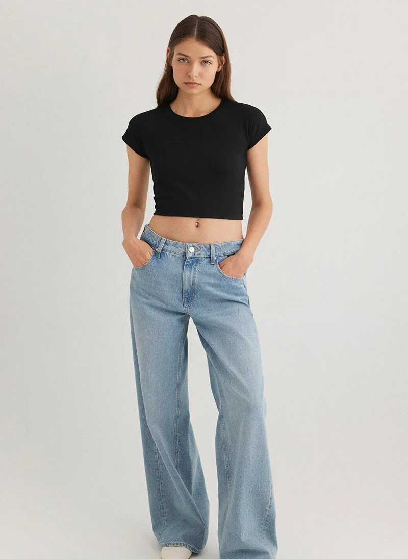 مافي تيشيرت أسود