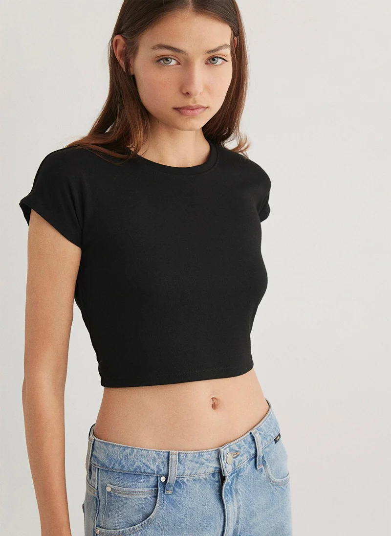 مافي تيشيرت أسود