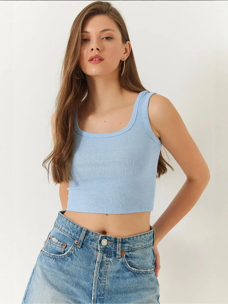 بيانكو لوتشي طقم لوكسي قطعتين تانك توب أساسي