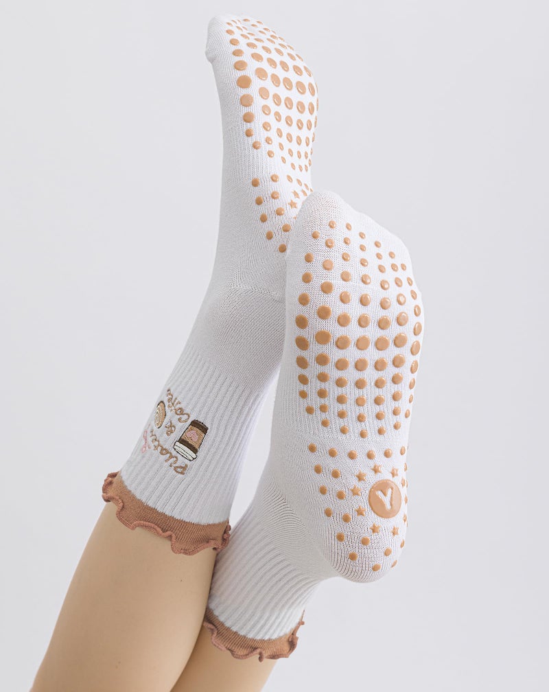 Yawlsow Cute Pilates Grip Socks for Women Ruffle Frilly Yoga Socks Non Slip Cotton Crew Grippy Sock for Barre Workout (US, Alpha, One Size, Regular, Regular, 2 Pack-Brown & Pink) - Image 5