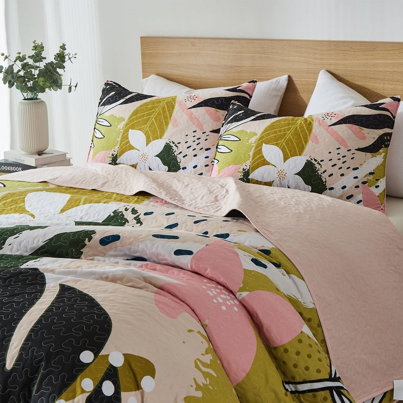 Yogeneg King Quilt Bedding Set,Elegant Botanical Pattern Oliver Green King/Cal King Quilt Set,3 Piece Lightweight Soft Summer Bedspread Coverlet with 2 PIillow Shams,All Season(Oliver Green,110"x96") - Image 2