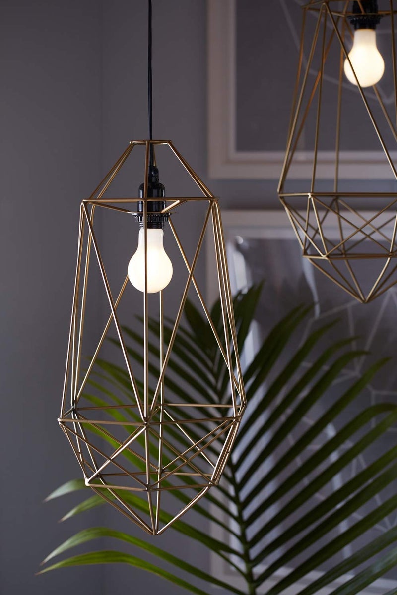 GE Basic LED Light Bulbs, 60 Watt, Daylight, A19 (4 Pack) - Image 3