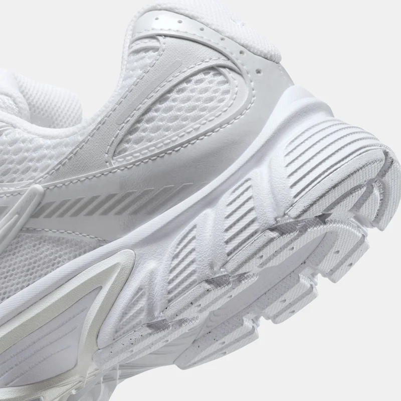 Nike Women's V5 RNR Shoes