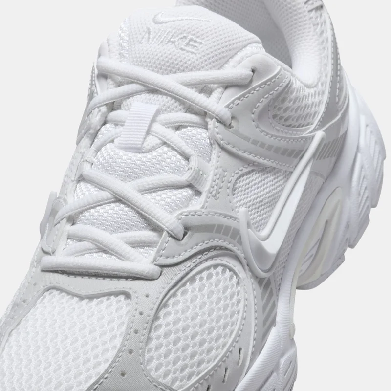 Nike Women's V5 RNR Shoes