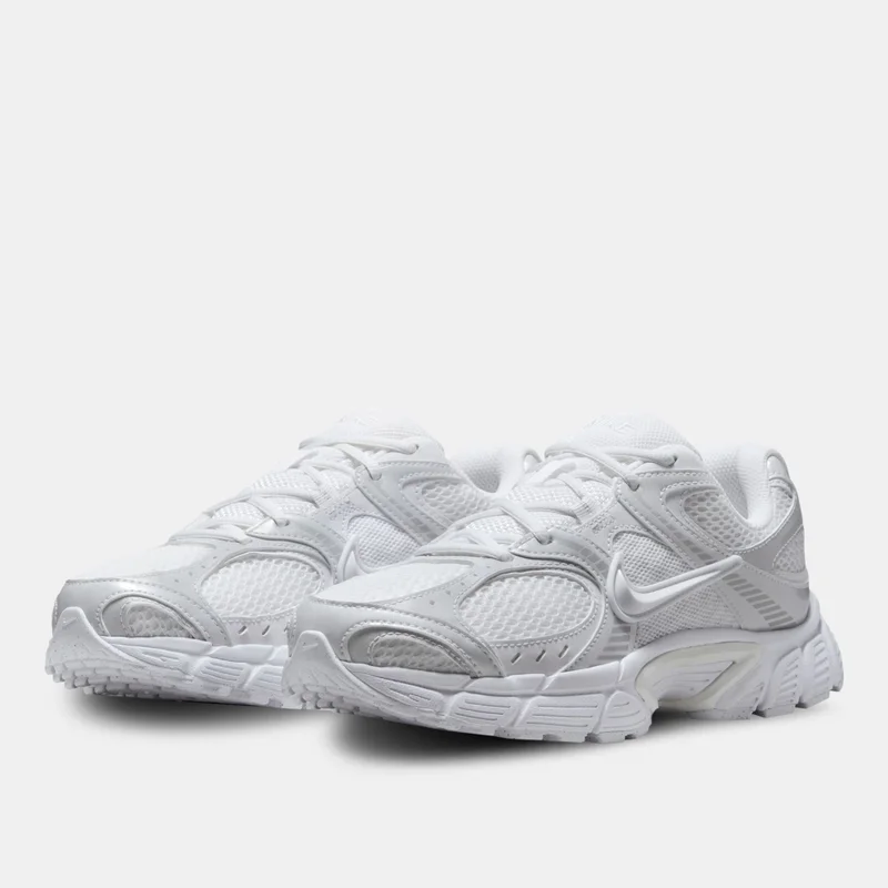 Nike Women's V5 RNR Shoes