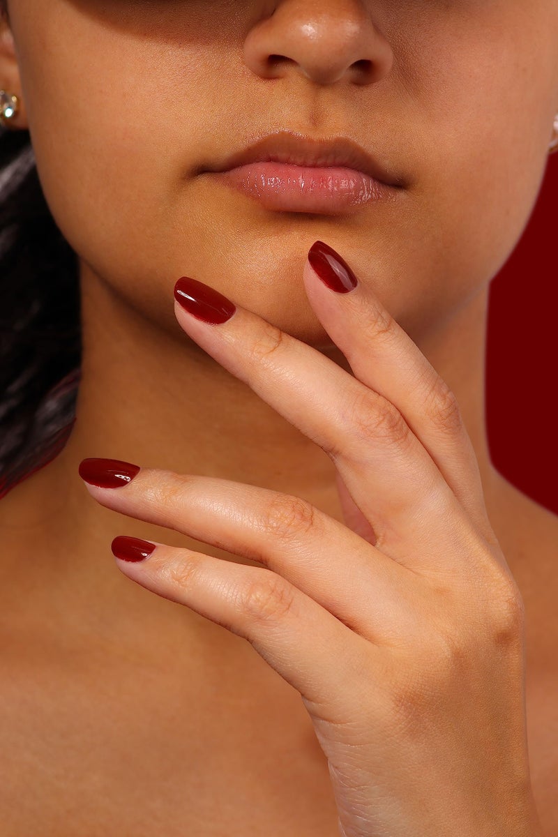 LONDONTOWN lakur Nail Polish - Chip-Resistant, Non-Toxic, Conditions & Hydrates Nails | Glossy Umber Red, You Autumn Know, .40 fl oz - Image 4