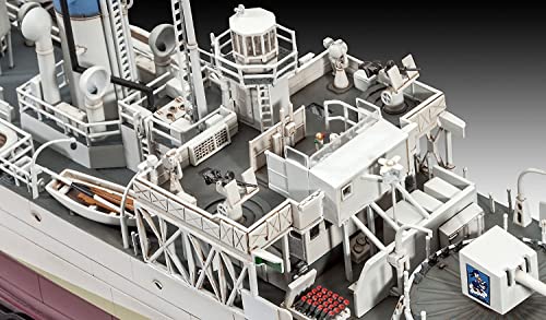 Revell 05132 43.9 cm HMCS Snowberry Model Kit - Image 5