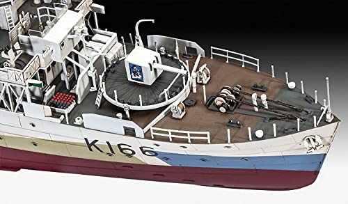 Revell 05132 43.9 cm HMCS Snowberry Model Kit - Image 4