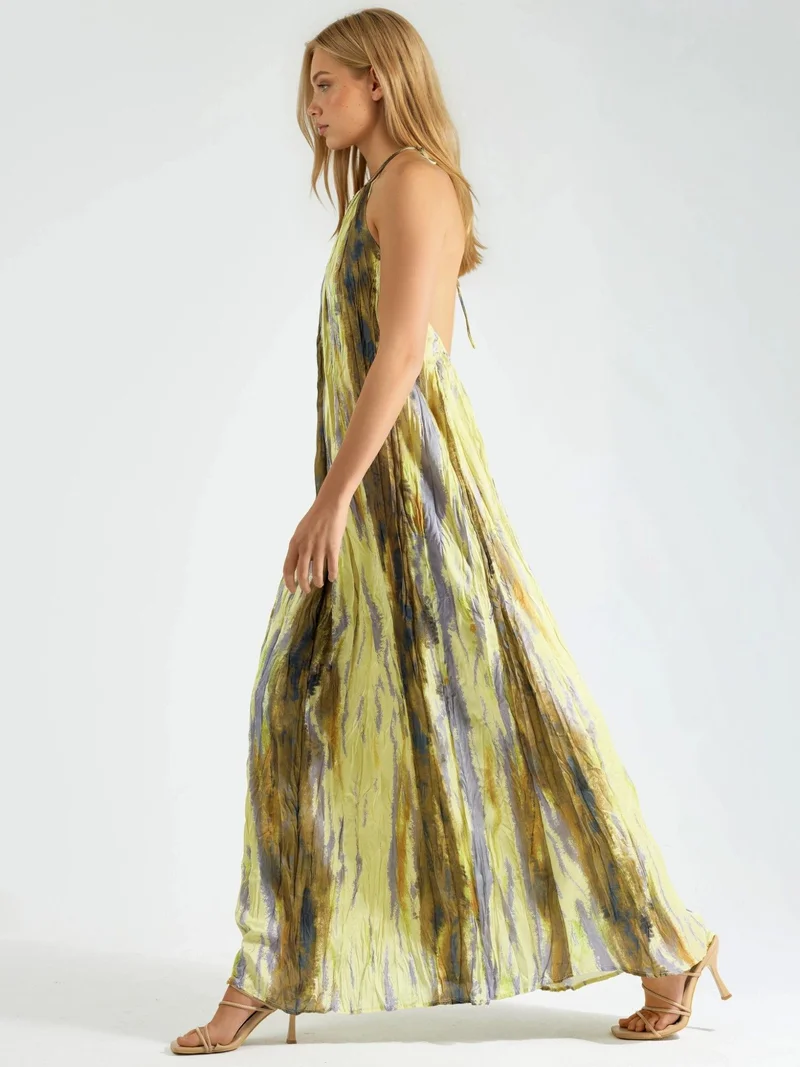 Qustyle QU STYLE Textured Patterned Maxi Dress with Halter Collar