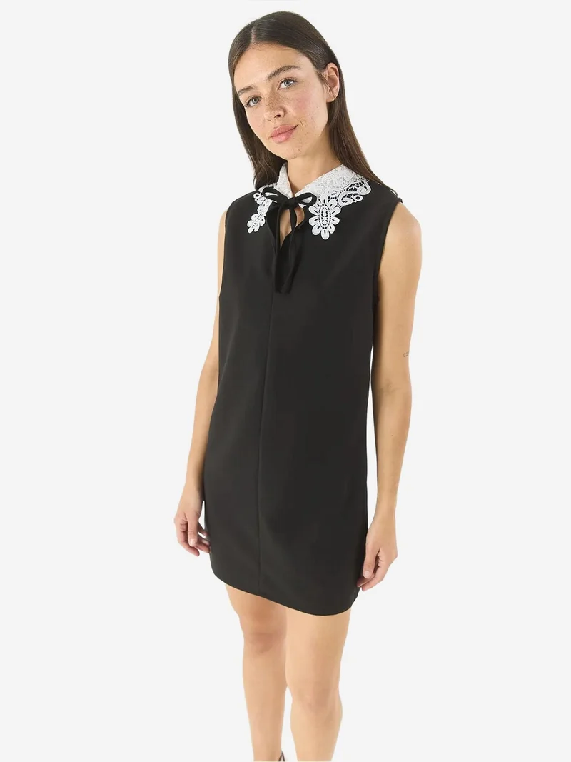 آزرز فستان ميدي من الكريب مع إغلاق بأزرار