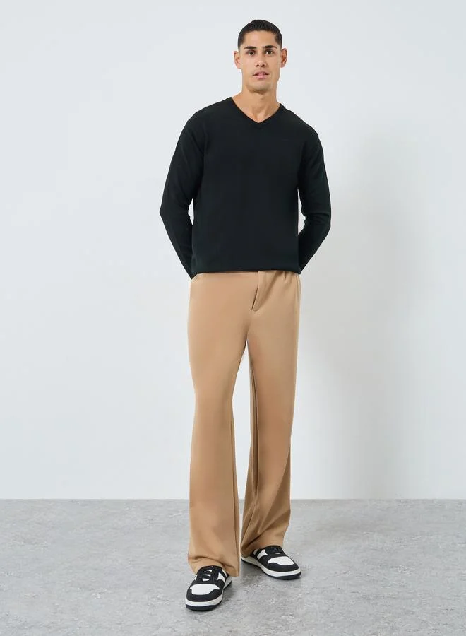 Styli Men Black V-Neck Sweater