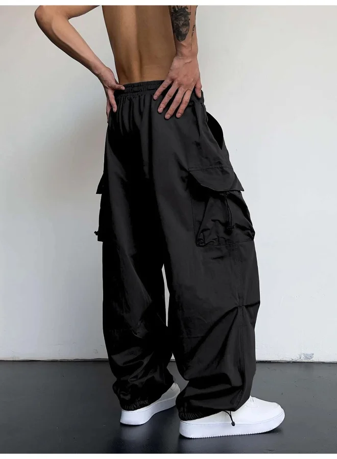 مانياك Mens Solid Side Pockets Black Nylon fabric Baggy fit Cargo Pant