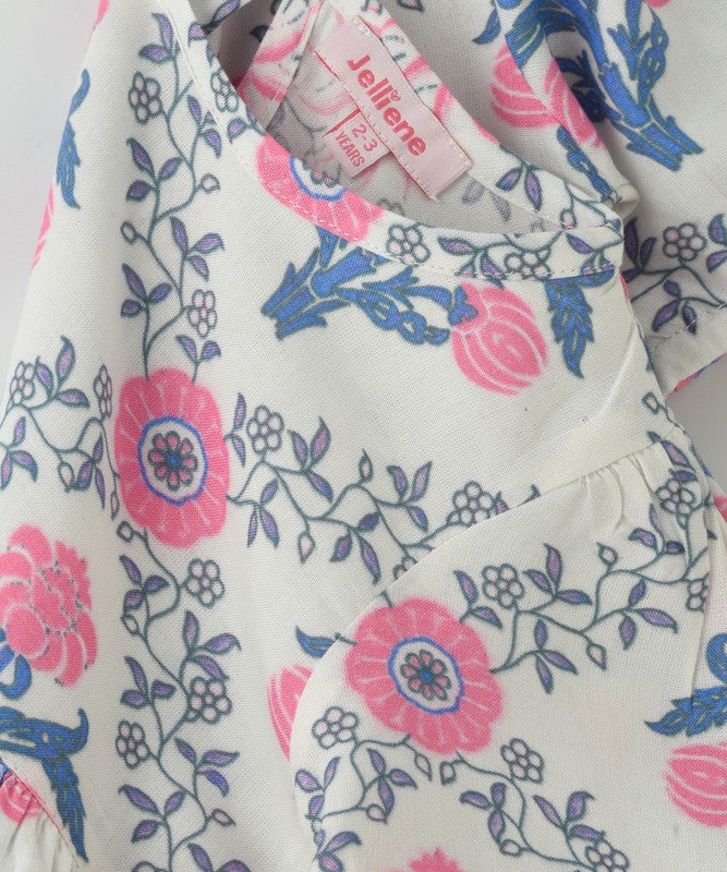 JELLIENE GIRLS MAKE YOUR LITTLE ONE LOOK EXTRA ADORABLE WITH THIS CHARMING INFANT FLORAL DRESS. - Image 3