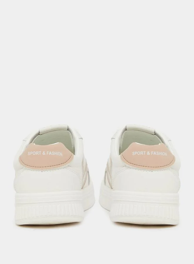 Styli Vintage Lace-Up Sneakers