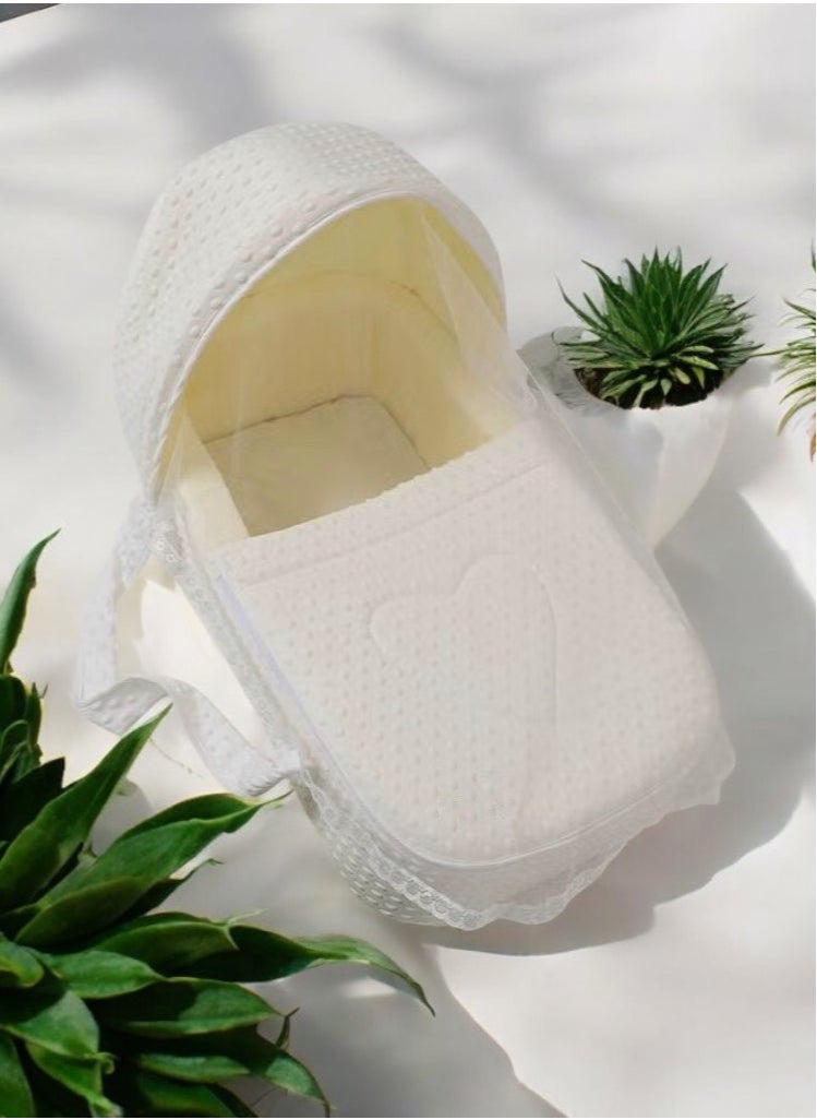 Portable baby bed with thick padded seat and high quality materials - stylish design with canopy to protect baby and raised embroidery - pzsku/Z0B1460AB408302B7C121Z/45/_/1737141435/a1a97be4-4399-463e-8cc0-e81e074d177b