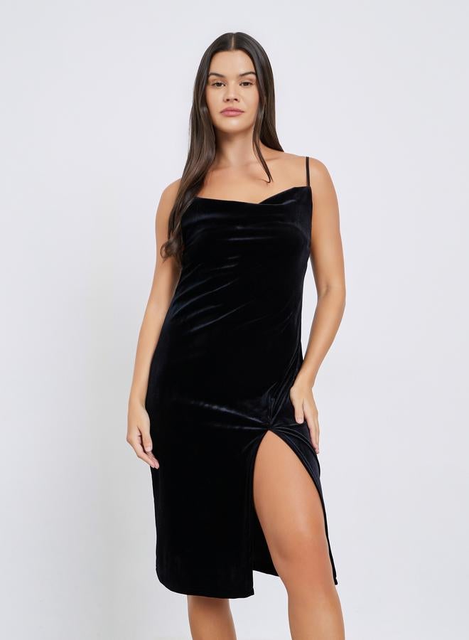 ستايلي ان وايند مجموعة من 2 قميص نوم مخملي مع روب بتفاصيل دانتيل - Image 3