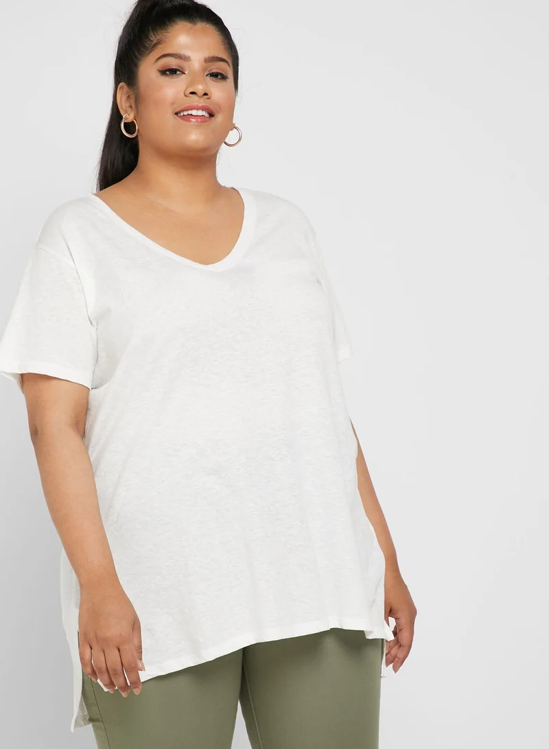 New Look Curve High Low Side Slit T-Shirt