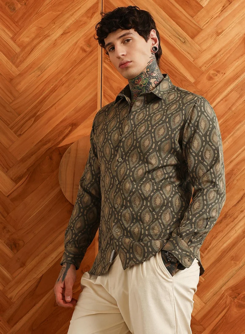 Campus Sutra Men's Olive Green Geometric Patterned Cotton Blend Full Sleeve Shirt