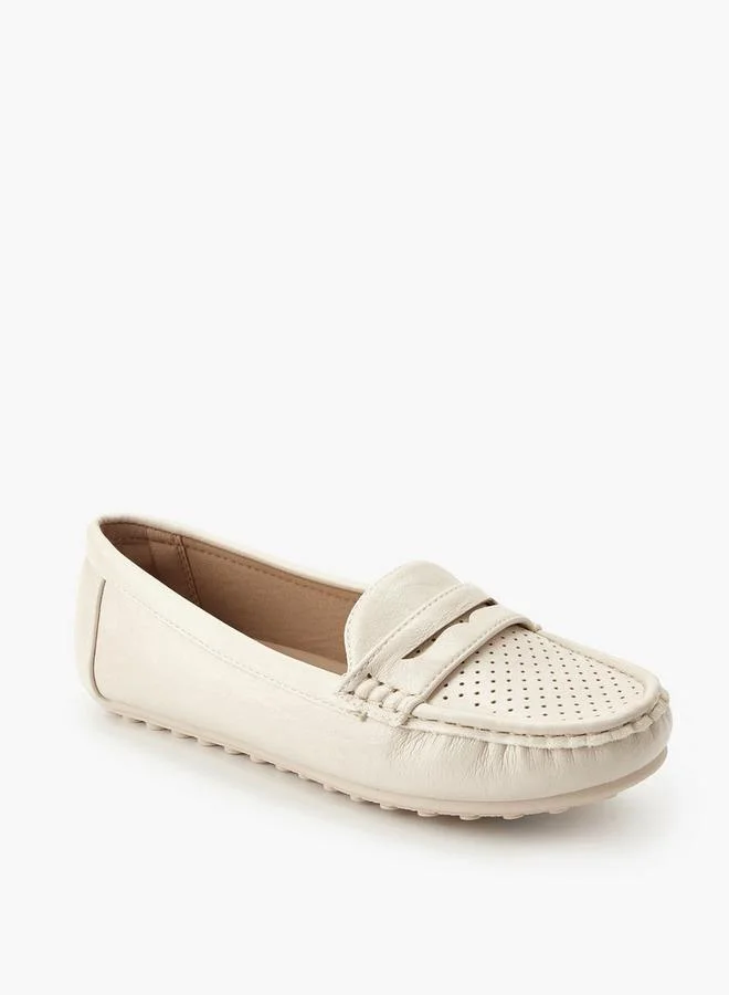 لو كونفورت Women Perforated Detail Pebble Sole Loafers
