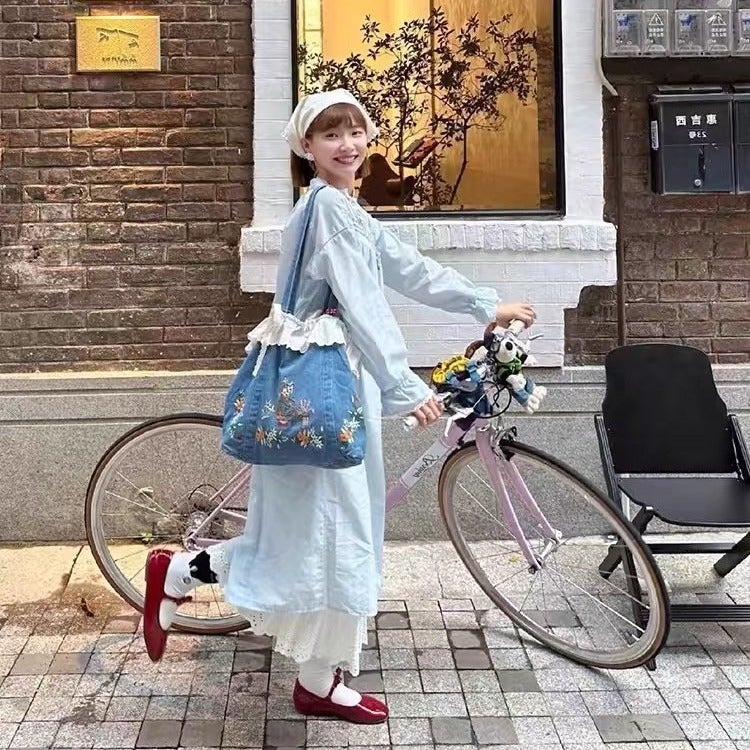 حقيبة تسوق من الدنيم مع تطريز وربط دانتيل، ربيع وصيف، أنيقة وعصرية - Image 3