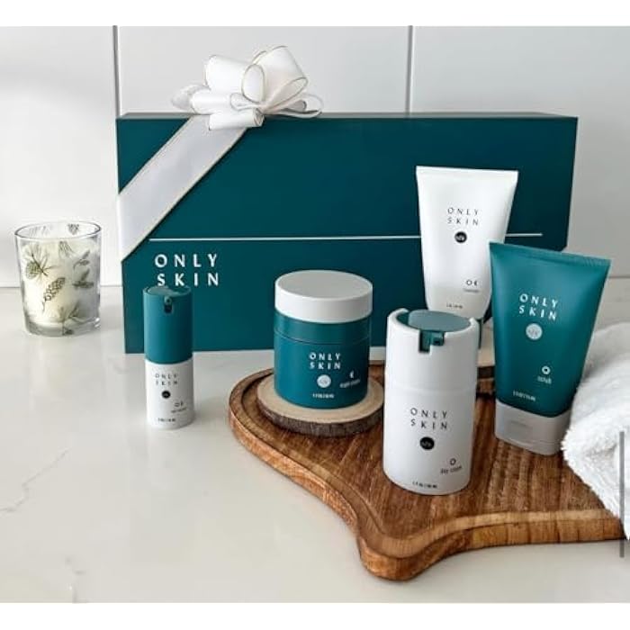 ONLY SKIN طقم العناية بالبشرة الفاخر، يتضمن 5 قطع: منظف الوجه، مقشر، كريم مرطب نهاري، كريم ليلي متجدد، سيروم للعين لمكافحة الشيخوخة، مجموعة هدايا للعناية بالبشرة - Image 2