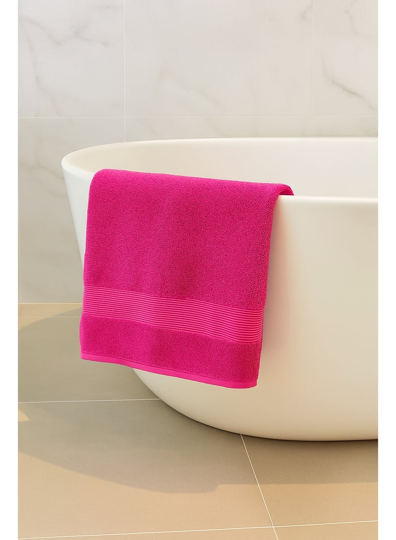 أيه زيد أم منشفة استحمام فاخرة قطن 100% قطعة واحدة (70 × 140 سم) – 550 جرام/م– امتصاص عالي وتجف بسرعة – مثالية للحمام – لون وردي - Image 1