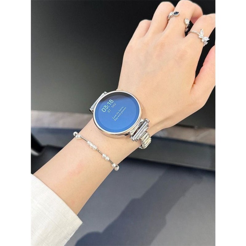 سلسلة وردية ذهبية مع ترصيع ماسي وحبات خرزية لإستبدال سوار الساعة الذكية HW Band 8 9 10 NFC المتوافقة مع Huawei GT5 GT5 Pro GT4 GT2 GT3 GT4 و Fit3 Fit4 بمقاسات 22 مم و 20 مم و 18 مم - سوار متين من سبائك الزنك المزين بالكريستال - Image 4