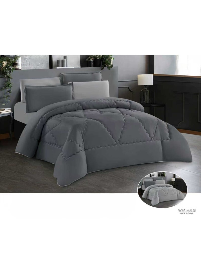 HOOR This double-sided summer bed set (6 pieces) features a modern design and geometric quilted stitching, giving it an elegant hotel look. It includes: 1 comforter (240*260cm), 1 fitted sheet (200*200cm), and 4 pillowcases (50*75cm). - Image 1