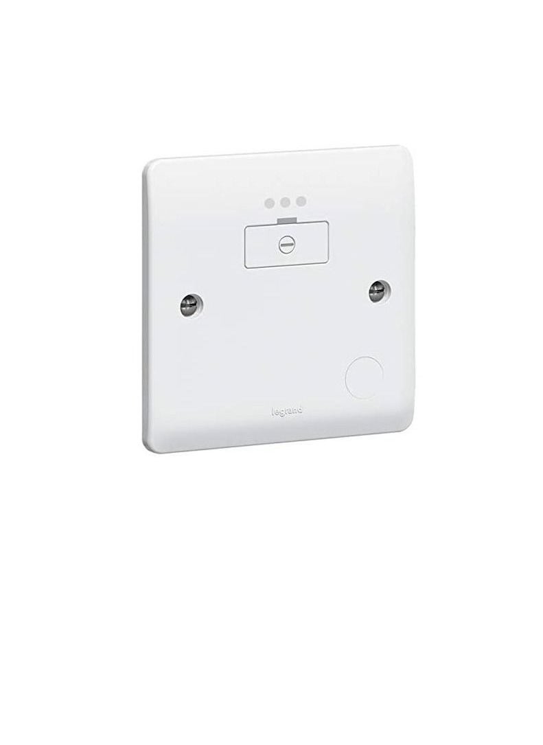 Legrand - Legrand Synergy White - Fused Connection Unit 13A 250V UnSwitched With Cord Outlet & power indicator - 730033 - Image 1