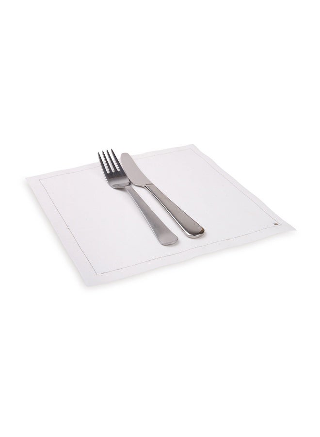 Restaurantware Napluxe 8.75 Inch Cotton Napkins, 500 Disposable Cotton Table Napkins - Red Stitching , Linen-Like Feel, White Cotton Disposable Party Napkins, For Parties and Celebrations, Asborbent  - Image 2