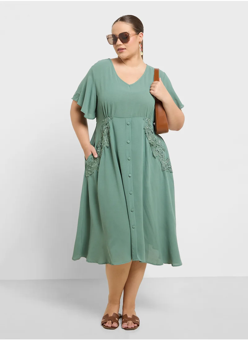 Ella Plus Dress With Lace Trim