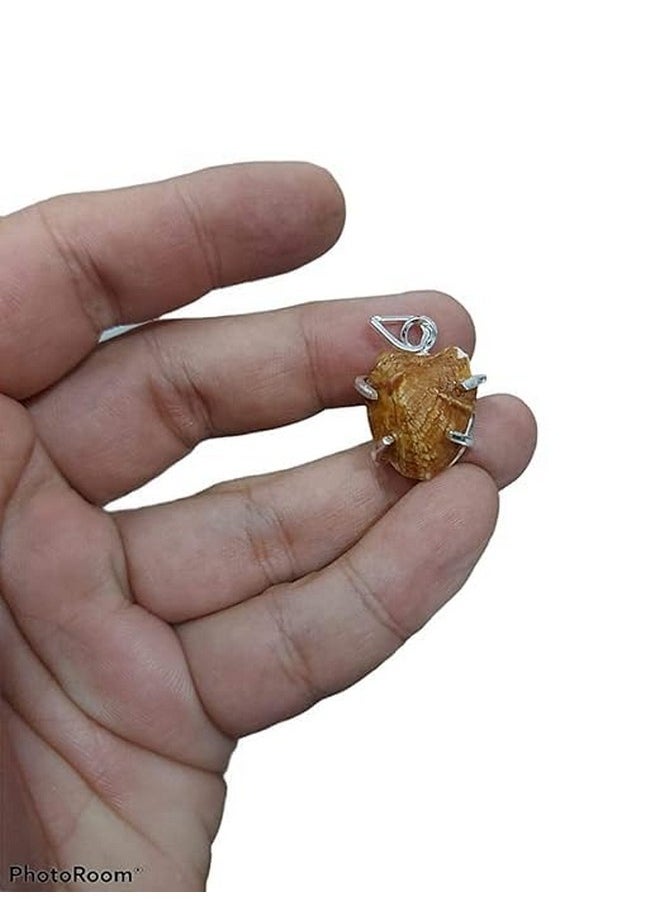 قلادة ماني ماتش المعتمدة من شركة BAGUE من حجر البحر باللون الفضي الألماني (كريمي)  - Image 2