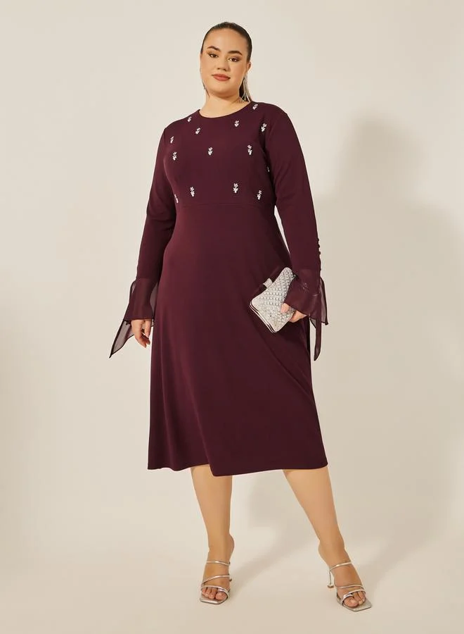 Styli Styli Plus Size Embellished Long Sleeves A-Line Midi Dress