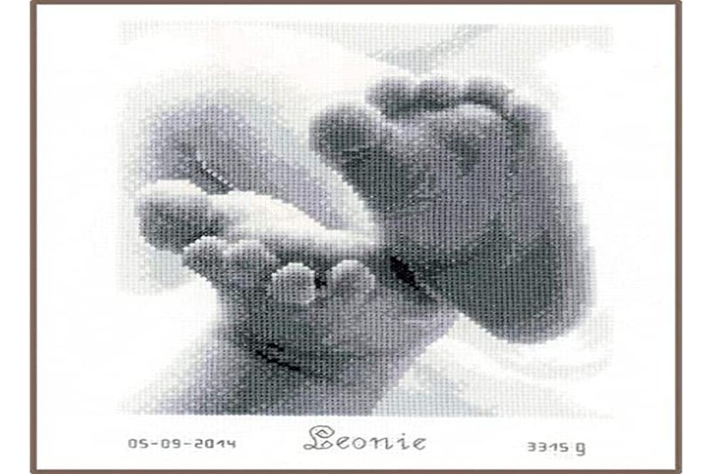 Vervaco Counted Cross Stitch Kit Little Baby Feet 7.2" x 8" - Image 3