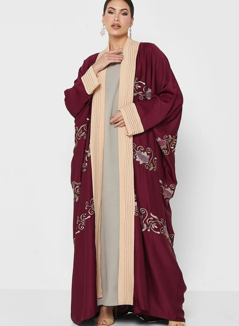 hayas closet Embroidery Detail Abaya